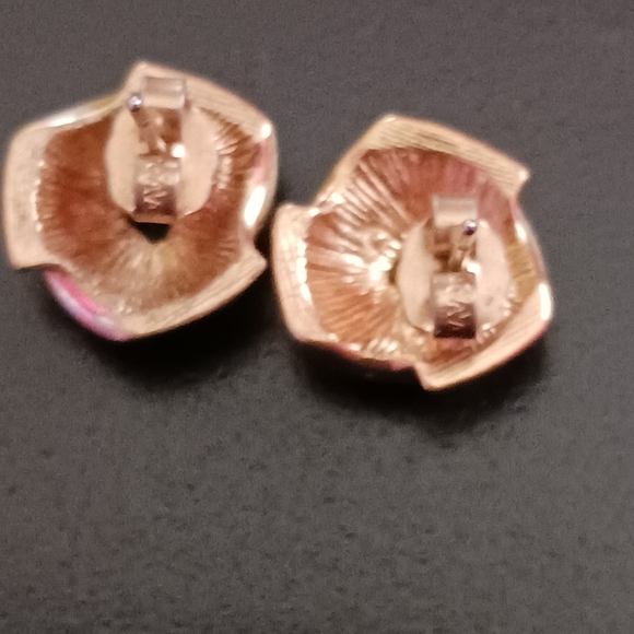 Vintage Avon Red and Gold Tone Enameled Love Knot Stud Earrings - Picture 4 of 4